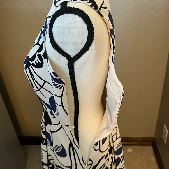 Anthropologie Vanessa Virginia Ink Set Bloom Fit &
Flare Dress Size 2 - Picture 5 of 9